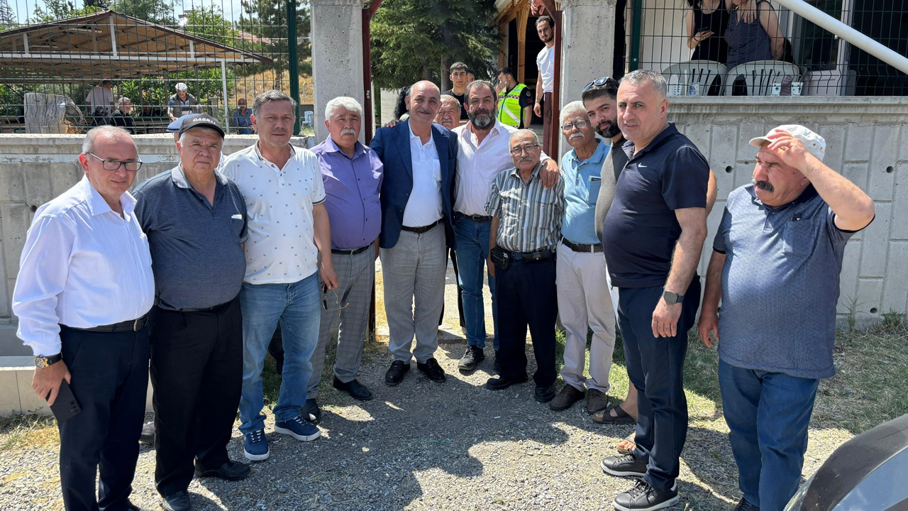 Ankara Kalecik’te aşure bereketi: Başkan vatandaşlarla buluştu