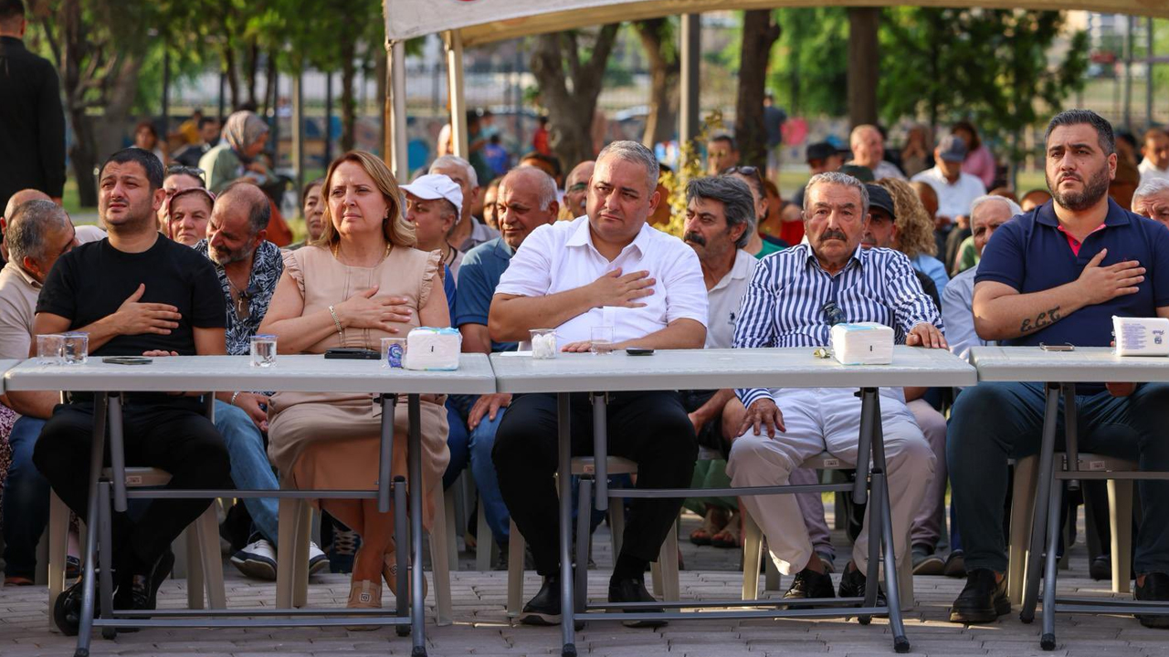 Keçiören’de Cemevi'nde aşure dağıtıldı: Başkan da katıldı