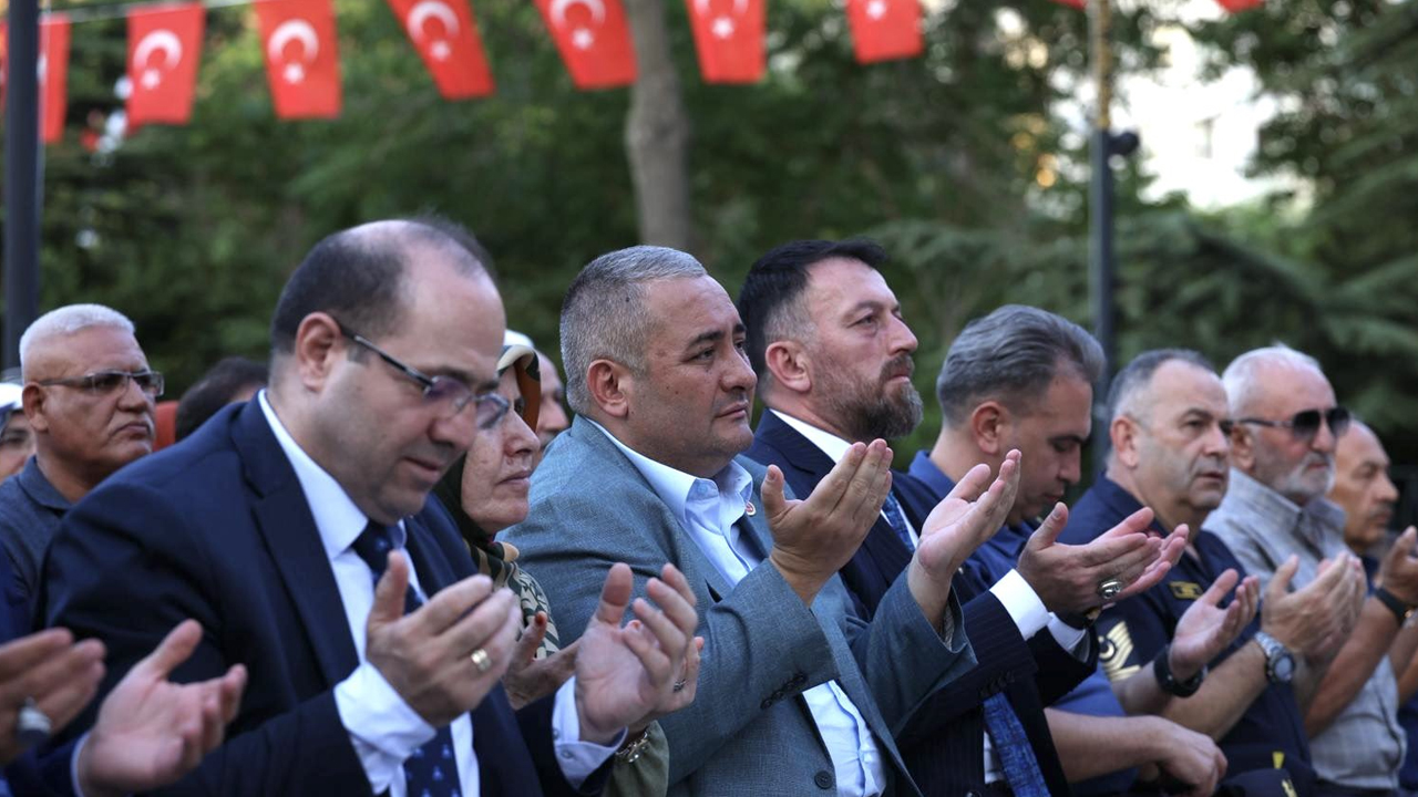 Keçiören’de 15 Temmuz anma programı: Şehitler dualarla anıldı