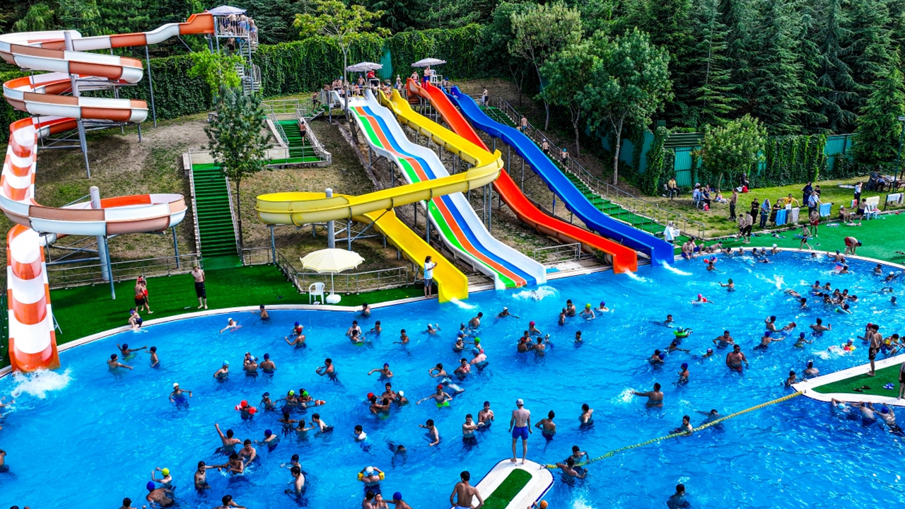 Keçiören’de Aktepe'nin ardından Kalaba Aquapark da hizmete açıldı