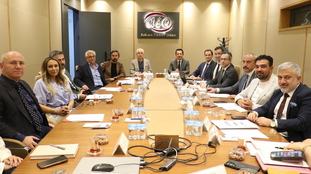 Ankara'dan direkt uçuşlar başlayacak mı: Patronlar toplantıda