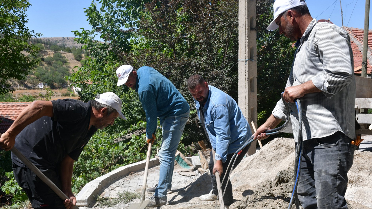 Ankara Kalecik'te ekipler sahada: Merdivenler yenileniyor