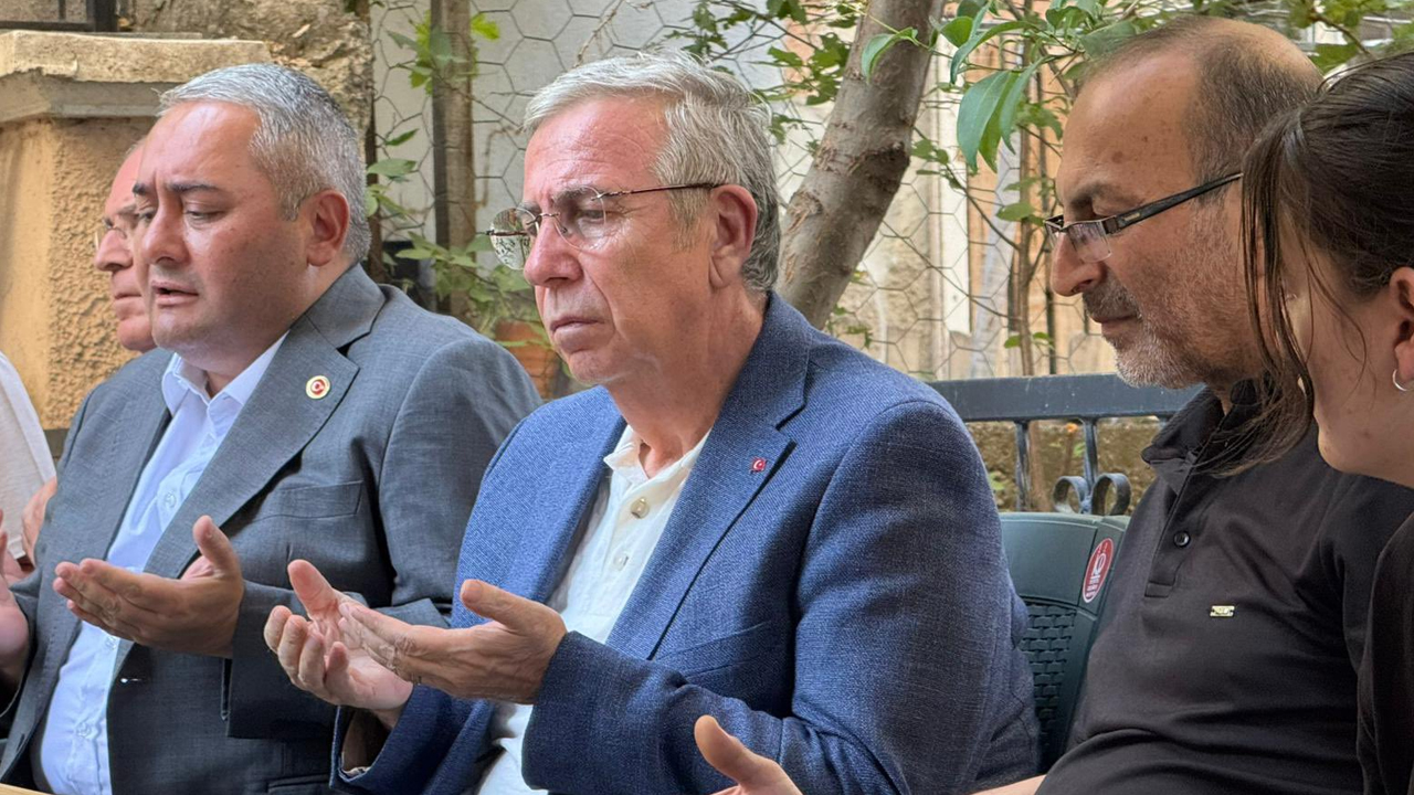 Ankara'da başkanlar Eskişehir şehidi Enes Sarıyıldız'ın evini ziyaret etti