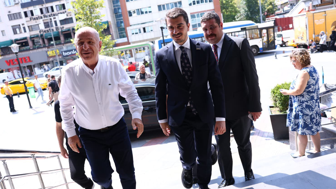 Ümit Özdağ Çankaya Belediyesi'nde makamda ağırlandı