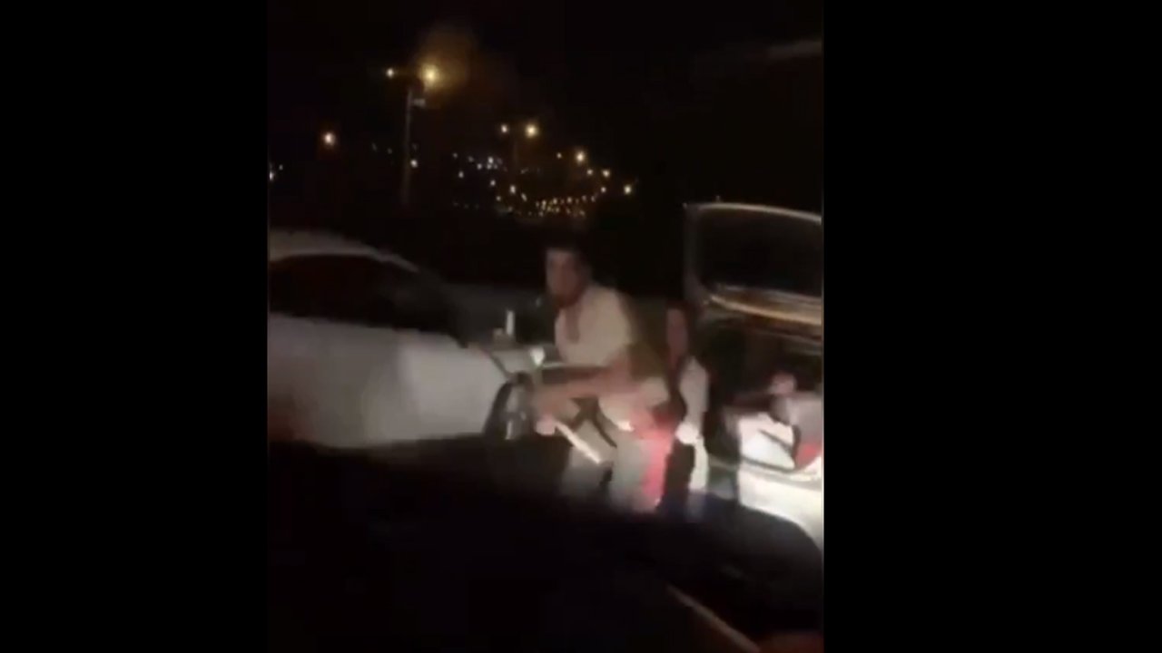 Keçiören’de trafikte baltalı saldırı: Kameraya yansıdı