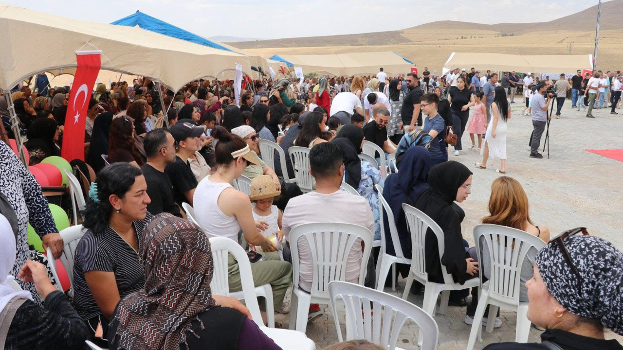 Kırşehir’de Yağmurlu Köyleri gurbetçi buluşması yoğun ilgi gördü