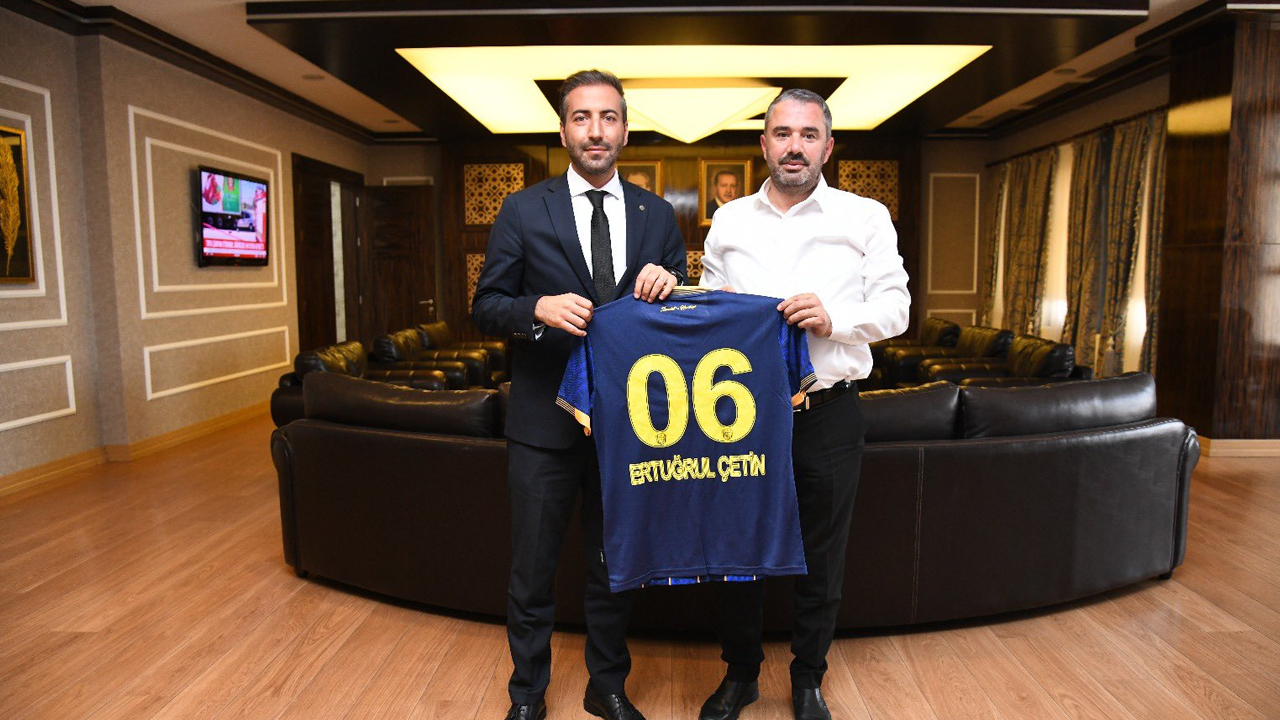 Ankaragücü’nden Pursaklar Belediye Başkanı Ertuğrul Çetin’e teşekkür