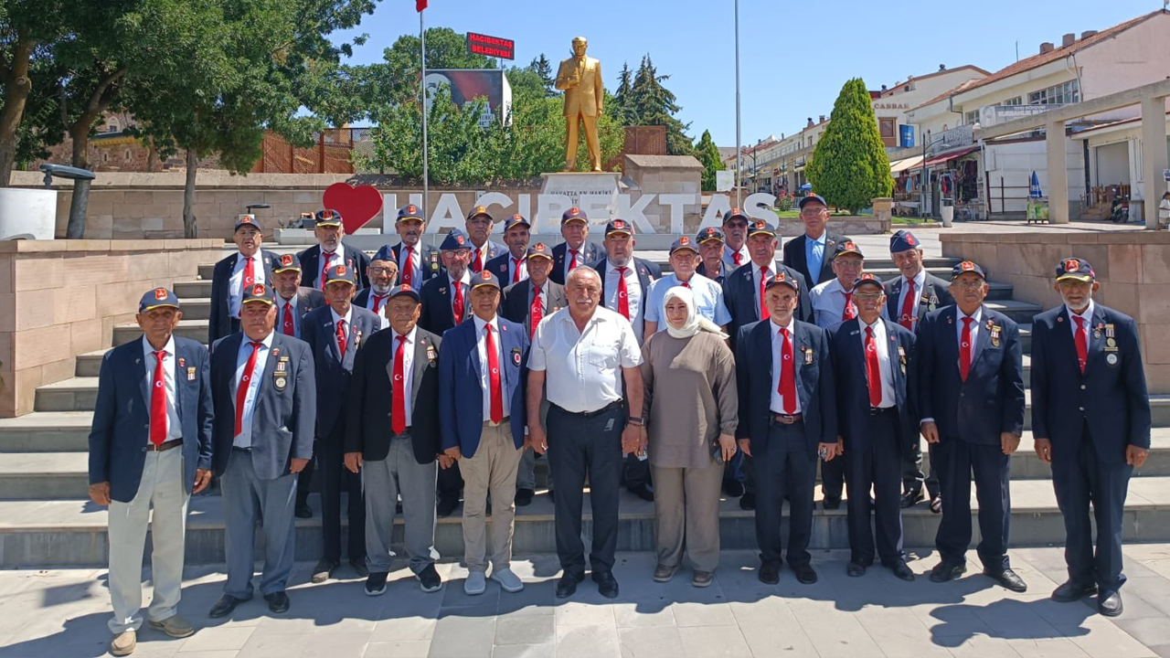 Çankaya Belediyesi gazileri geziye çıkardı: Aileler de katıldı