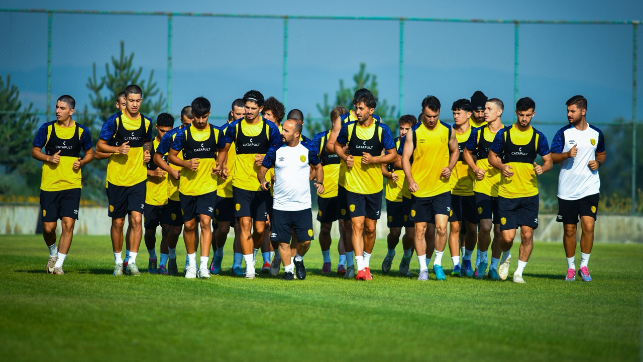 Ankaragücü çift antrenman düzenini bırakmıyor: Bolu'da mesai yoğun