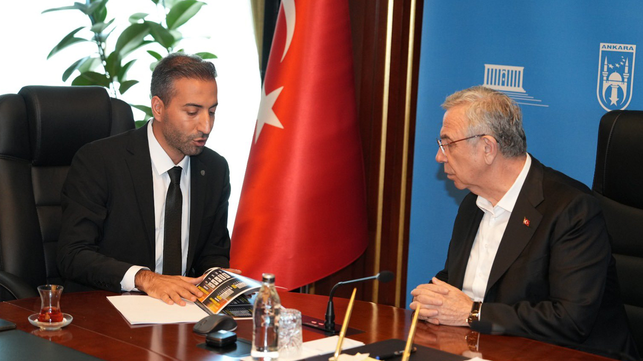 Ankaragücü yönetimi Mansur Yavaş’ı makamında ziyaret etti