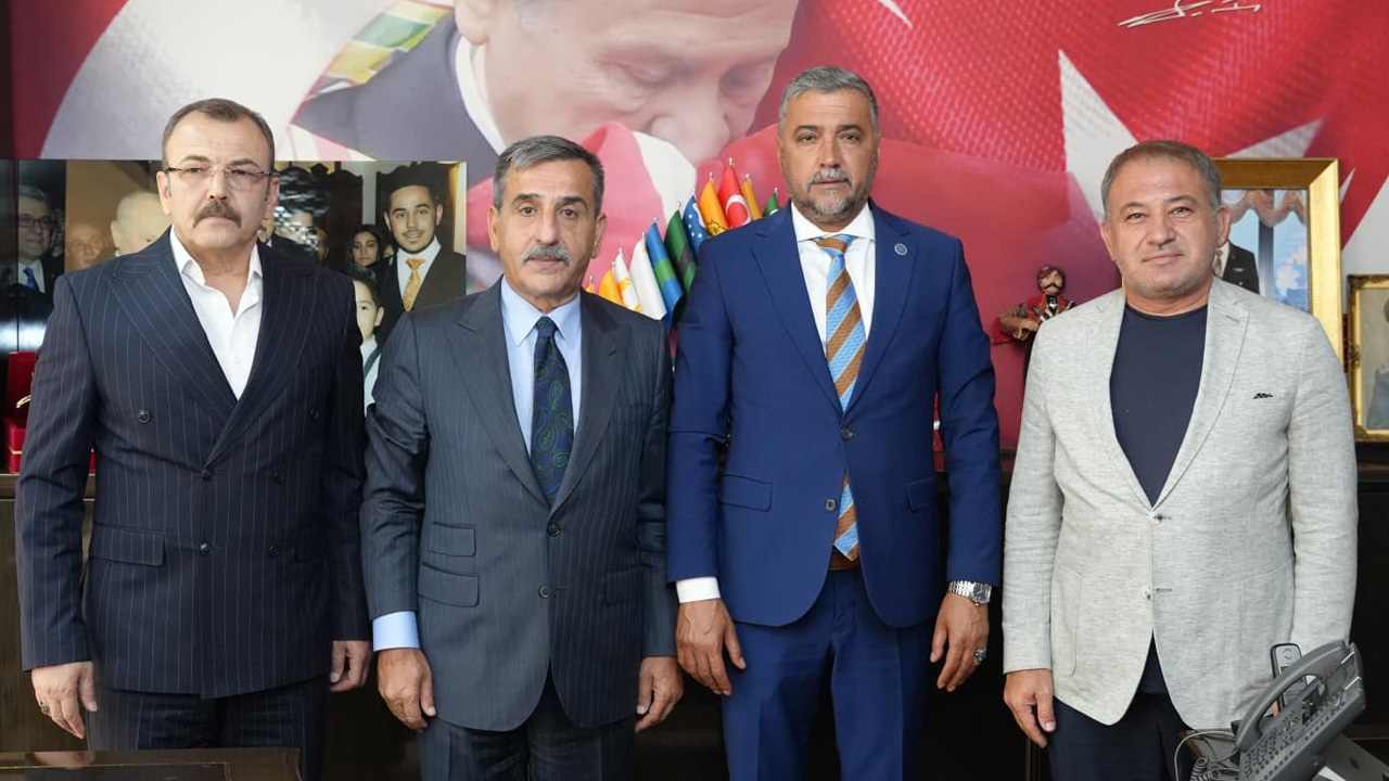 Kamu-Sen yönetimi Ankara'da MHP teşkilatını ziyaret etti