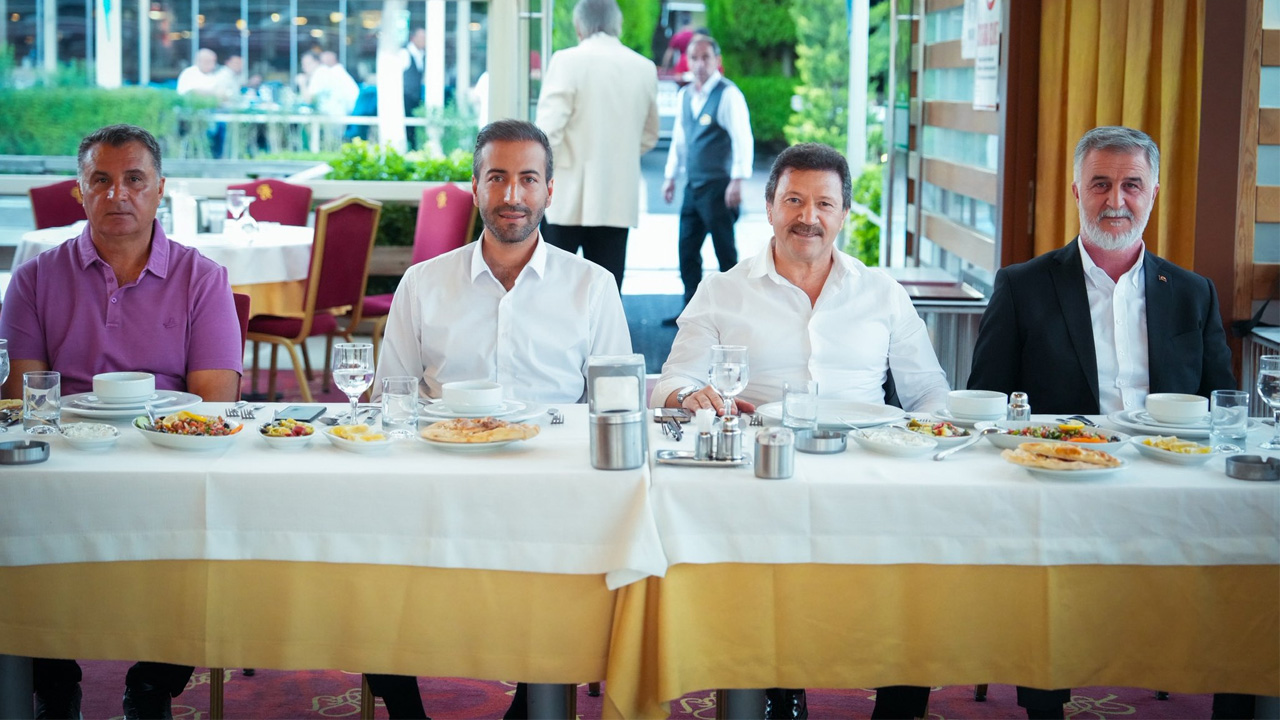 Ankaragücü Beykoz Restoranı'nda moral yemeği düzenledi