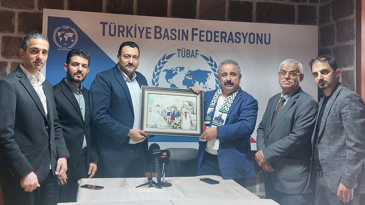 Filistinli gazetecilerden Türk basınına çağrı: Lütfen haberleri kesmeyin