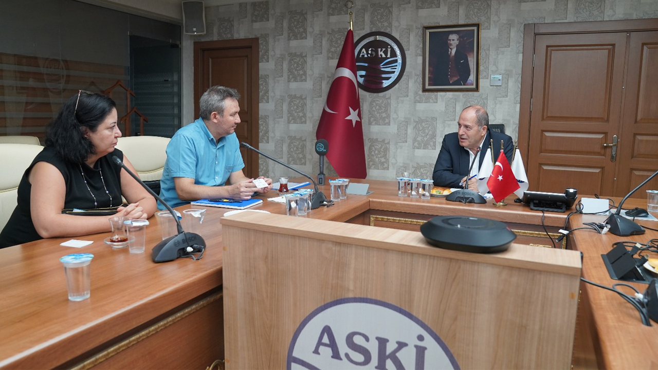 ASKİ personeli Dünya Bankası yetkililerine sunum yaptı