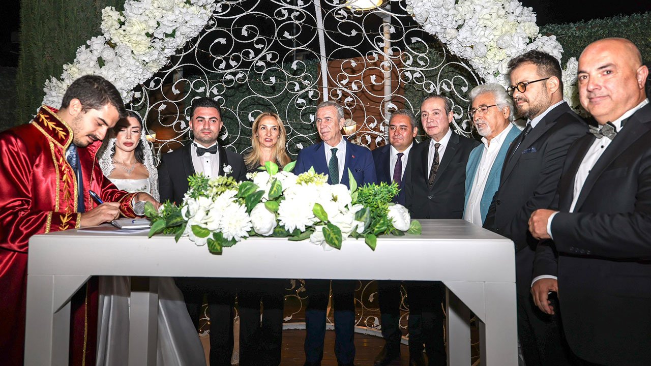 Mansur Yavaş şahitlik yaptı, Hüseyin Can Güner nikahı kıydı