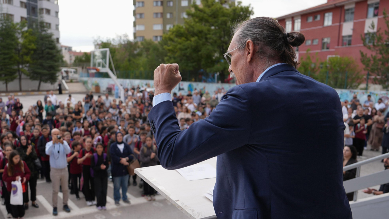 Ankara Etimesgut’ta kurs alan 63 öğrenci üniversiteli oldu
