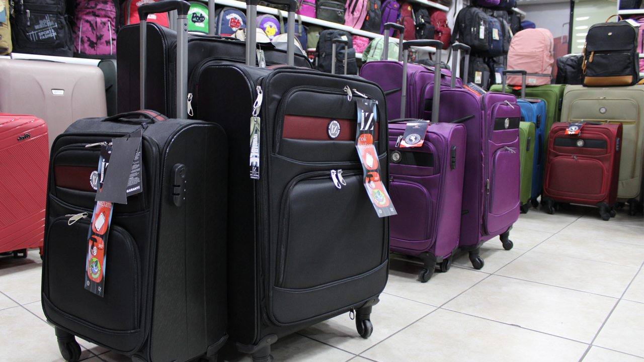 Öğrencinin valiz alışverişi başladı: En ucuz set 2 bin 500 TL