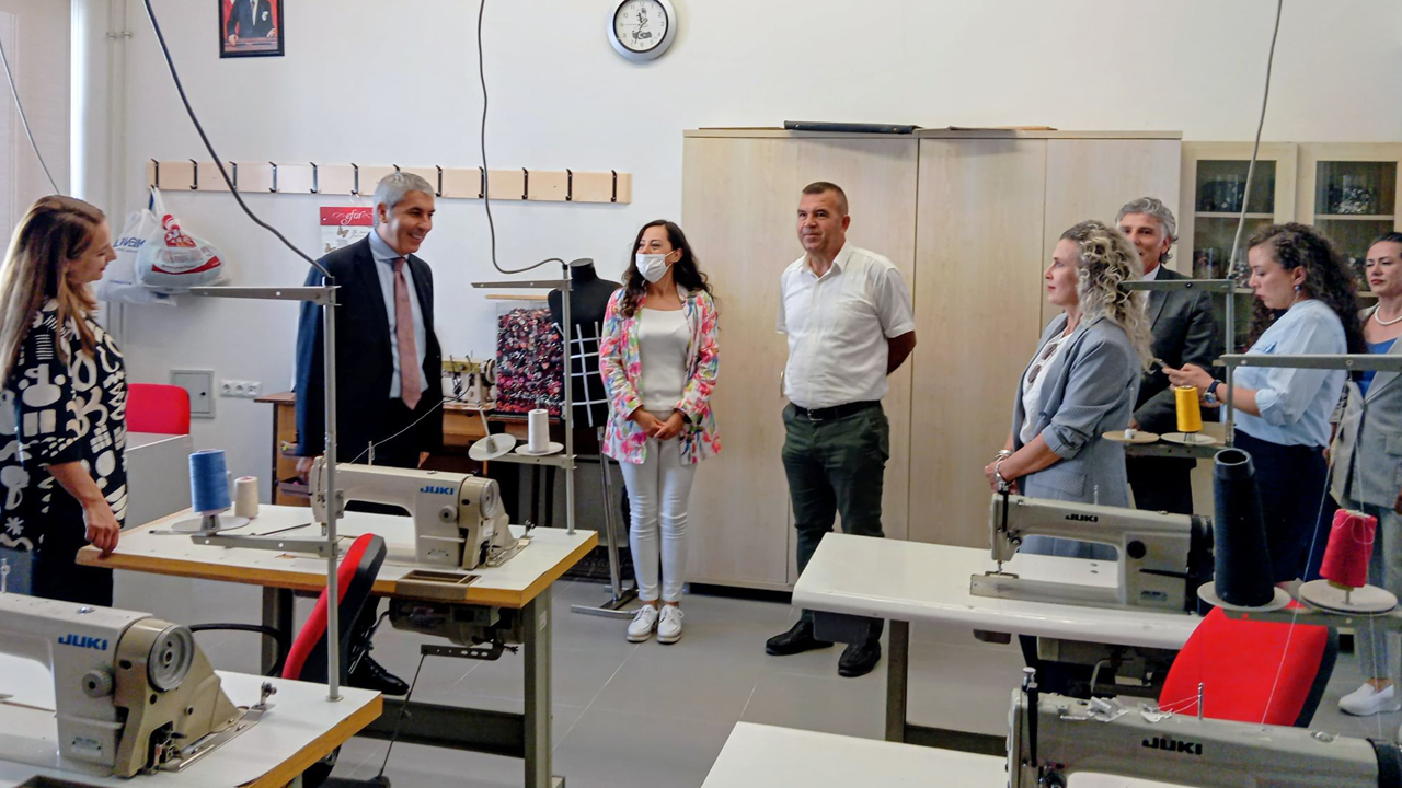 Beypazarı Kaymakamı yüksekokul öğrencileriyle sohbet etti