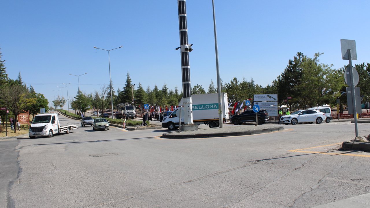 Aktarma uygulaması Karacaören’i karıştırdı: Ulaşım felç