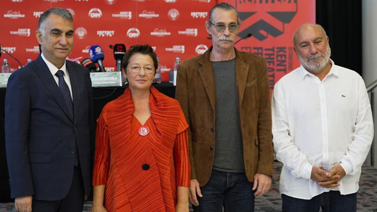 Etimesgut Tiyatro Festivali Kentfest’te +18’lik oyun