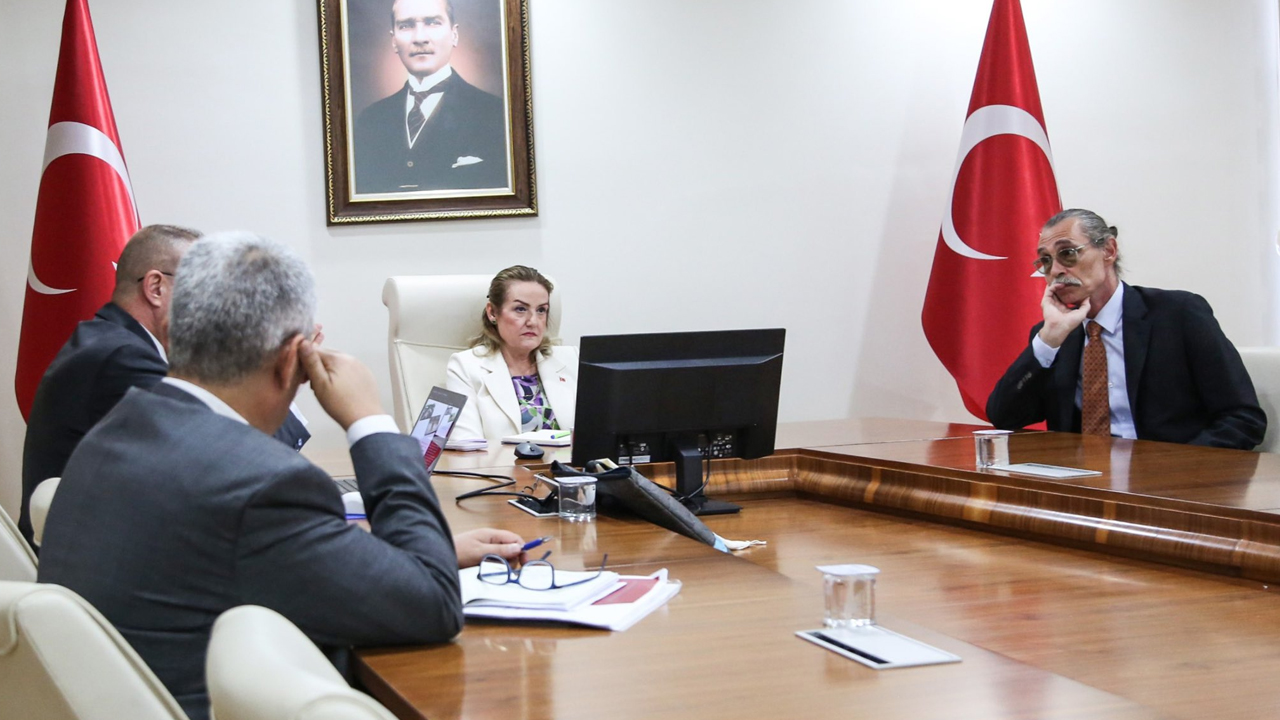 Etimesgut’ta Belediye ve Kaymakamlık başıboş köpekler için toplandı