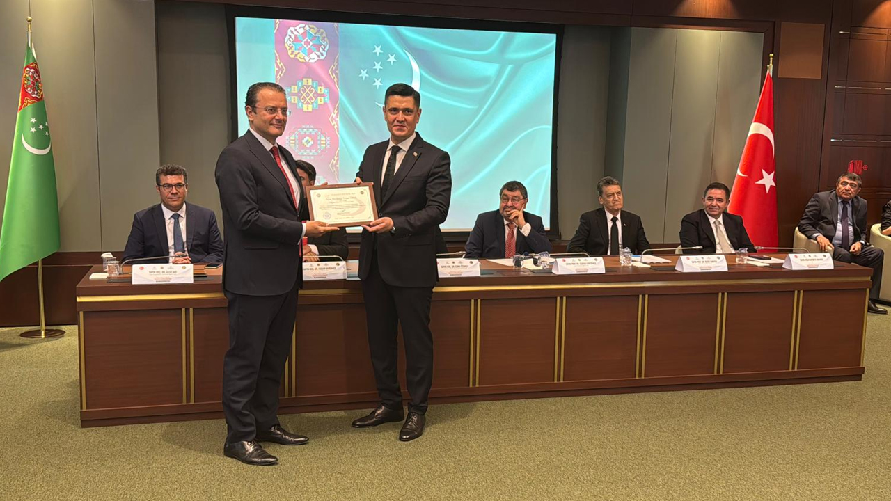 Türkmenistan-Türkiye ilişkileri Cumhurbaşkanlığı Külliyesi'nde ele alındı