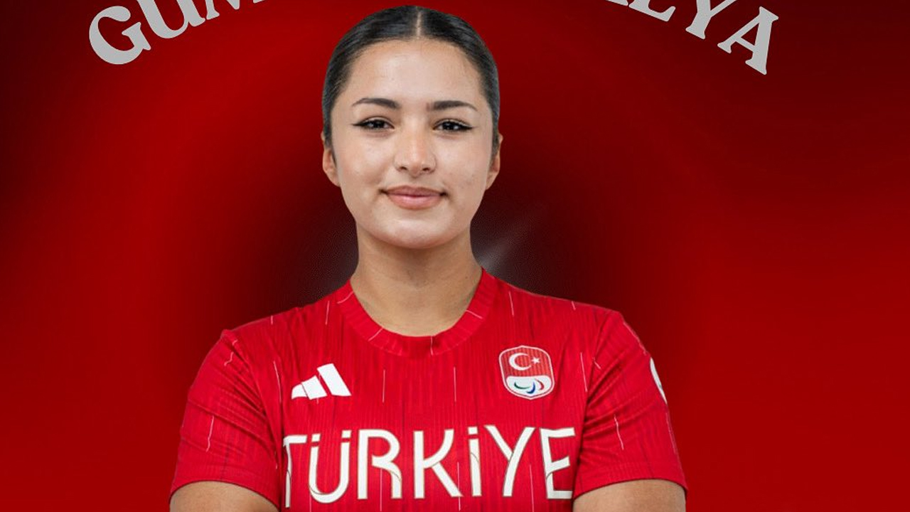 Ankaralı sporcu Ebrar Keskin Hindistan'daki şampiyonada dünya ikincisi oldu