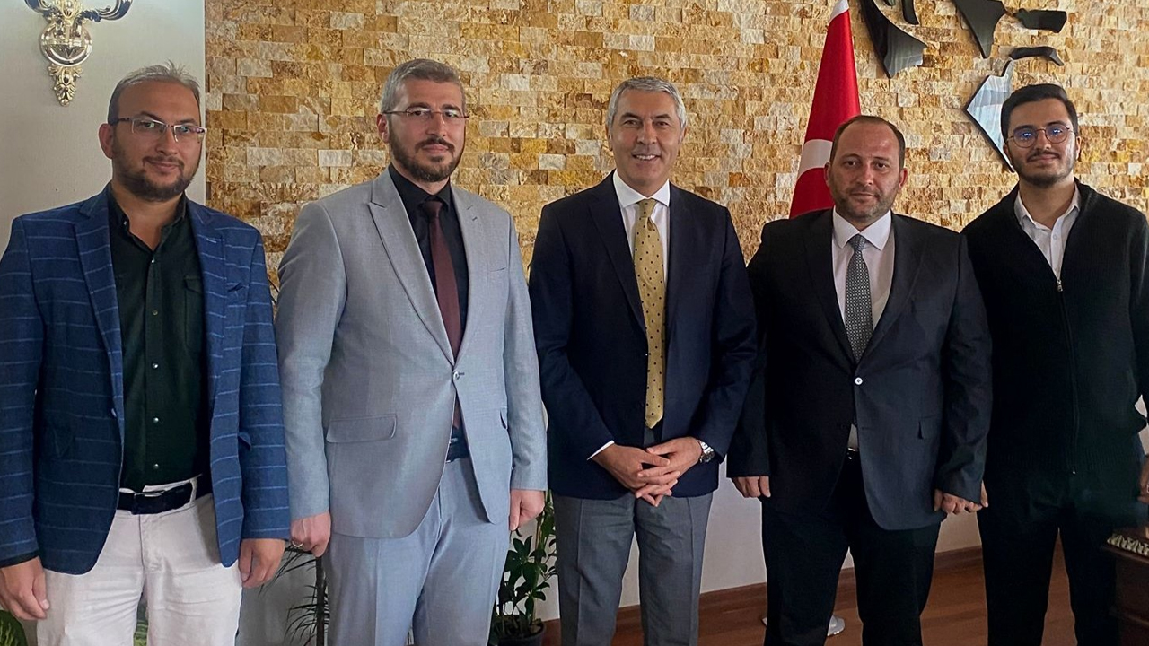 Bağımsız Diyanet Sen yetkilileri Beypazarı Kaymakamı'nı ziyaret etti