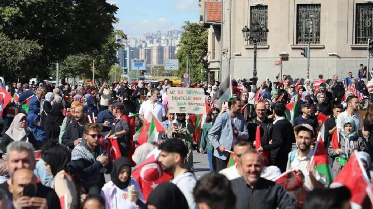 Ankara'da Gazze Kararlılık Yürüyüşü: Binlerce vatandaş sokaklarda