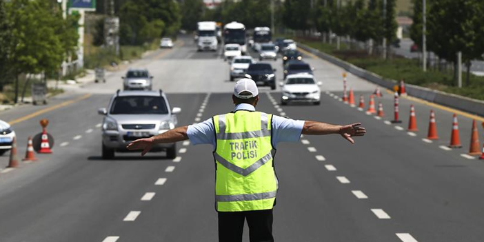 Mamak'ta trafikte bir haftada 400 liradan fazla ceza kesildi