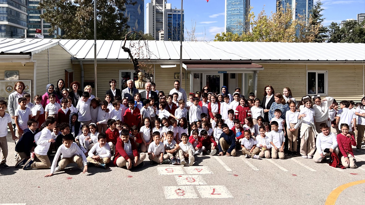Çankaya Kaymakamı Murat Duru Cebesoy İlkokulu’nu ziyaret etti