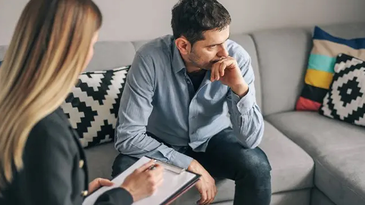 Klinik psikologdan kritik uyarı: Yapay zeka terapi seansı yapamaz