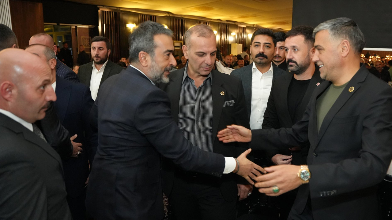 MHP ve AK Parti Ankara teşkilatları düğünde buluştu