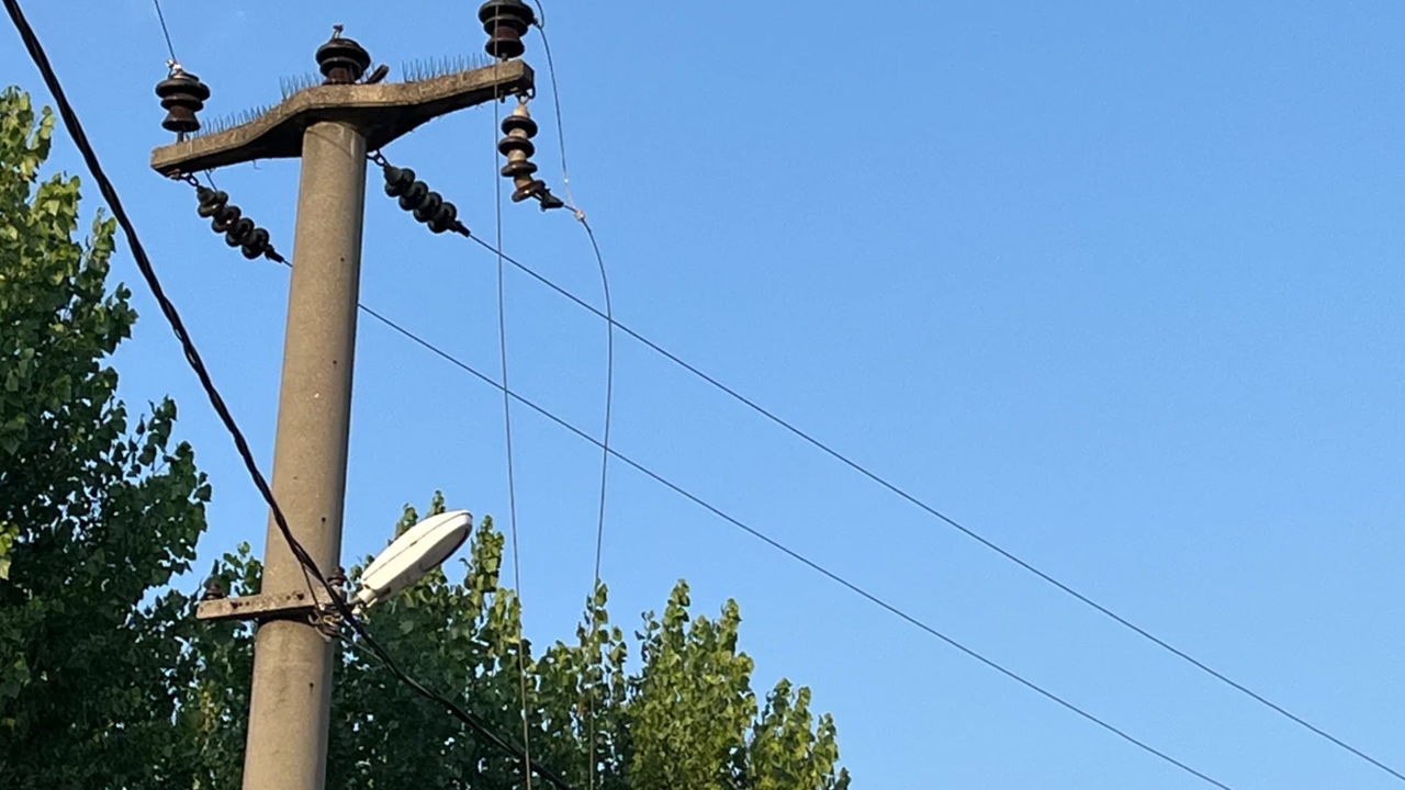 Keçiören'de asfalt krizi: Elektrik yer altına alındı, çarşı karıştı