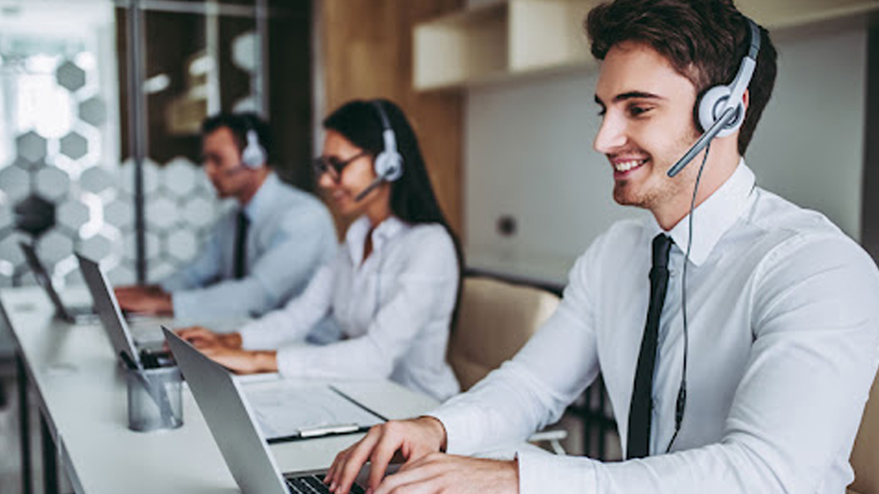 Dev şirket çok sayıda çağrı merkezi çalışanı işe alacak