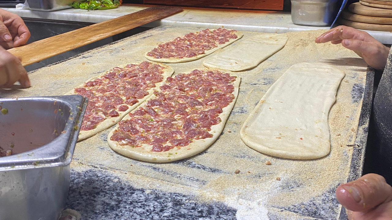 Konya lezzetleri Keçiören'e taşındı: Express Etli Ekmek açıldı