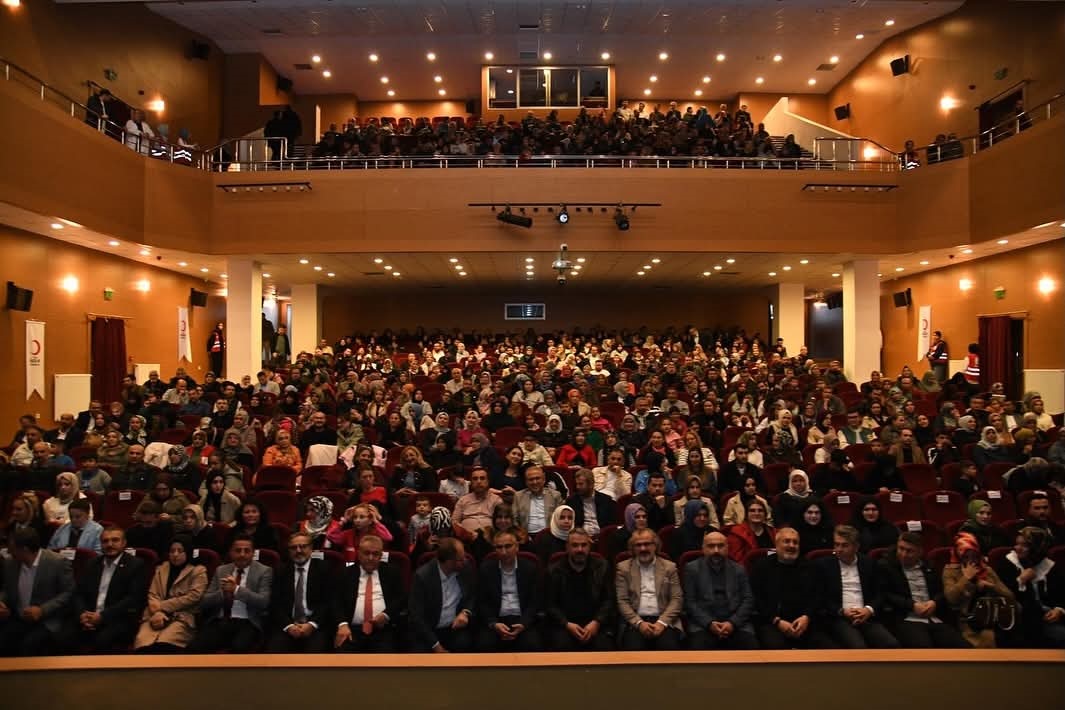 Sıtkı Aslanhan Pursaklar’da ailelerle buluştu: Modern yaşamın etkileri konuşuldu