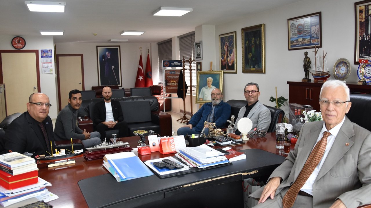 Anahtar Parti Etimesgut teşkilatı emeklileri makamda ziyaret etti