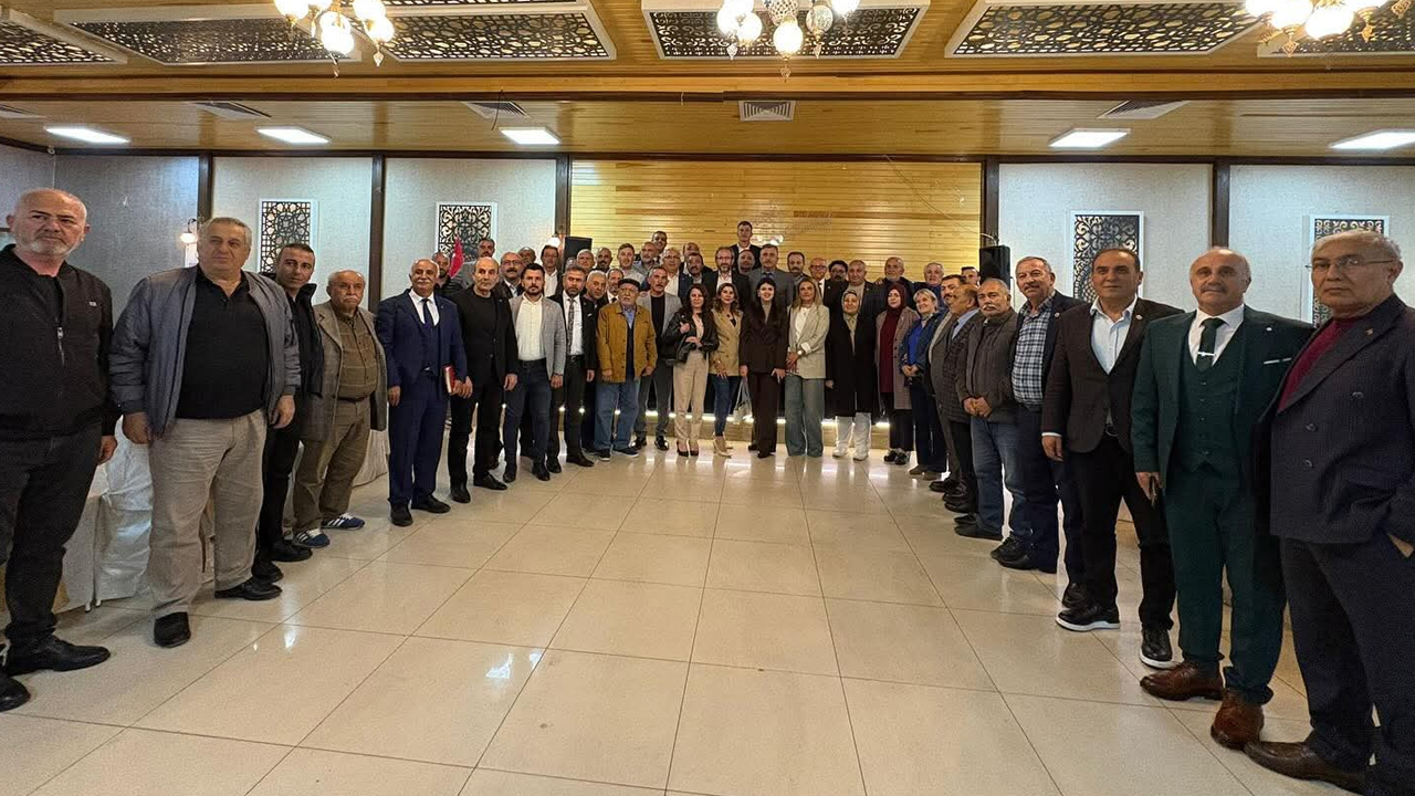 AK Parti Mamak teşkilatından muhtarlara vefa buluşması