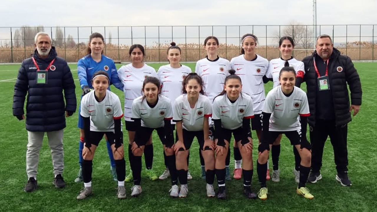 Gençlerbirliği Kadın Futbol Takımı yeni sezona iddialı giriyor