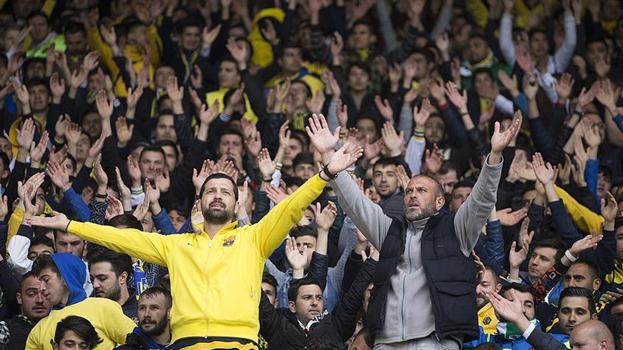 Gecekondu başkan seçilemeyen adayı kutladı: Centilmen yarıştı