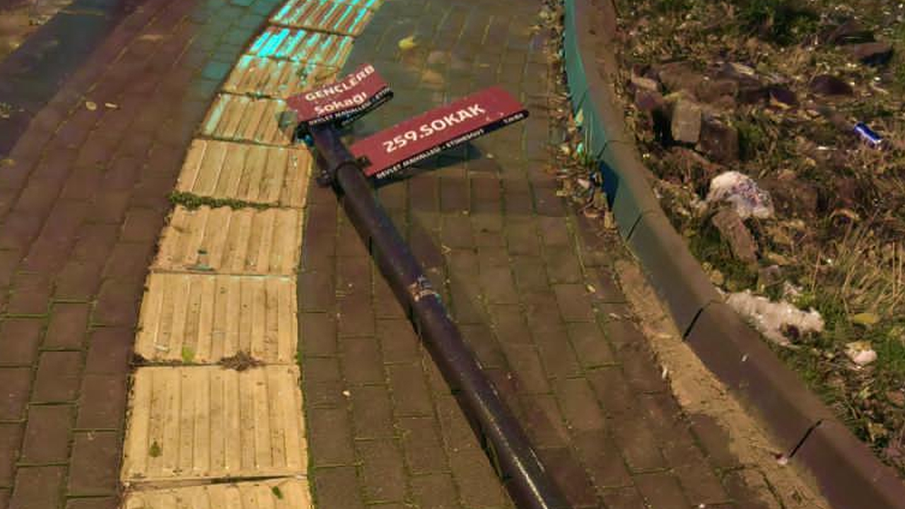 Bu kez direği söktüler: Gençlerbirliği Sokağı’na bir saldırı daha