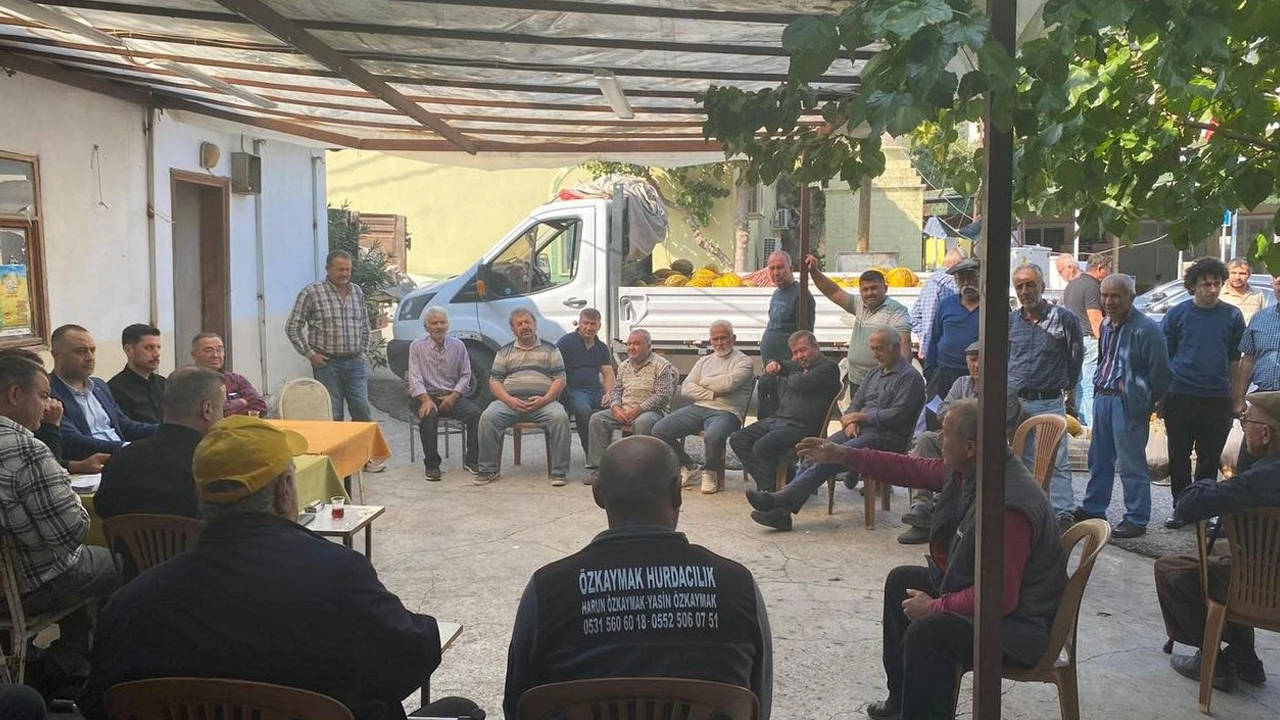 MHP komşu ziyaretlerinde 164 ilçede binlerce aileye ulaştı