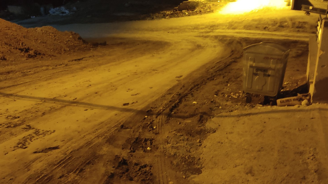 Ankara’da çocuklar okula çamur içinde gidiyor: Acil çözüm gerek