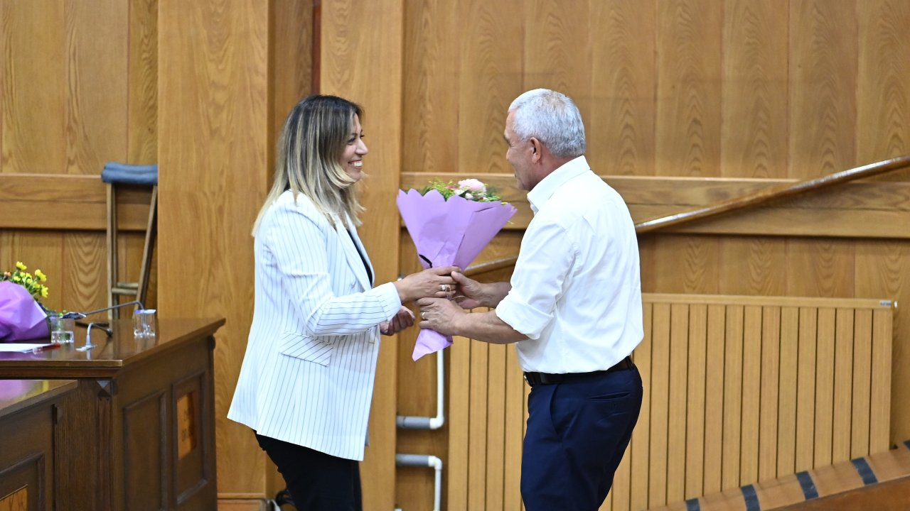 Başkan Yardımcı atadığı Sibel Emre hemşerisi çıktı