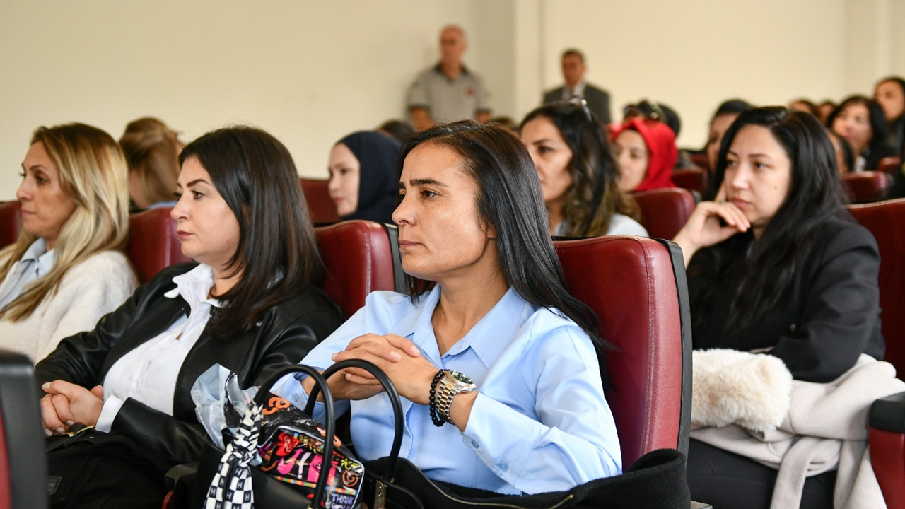 EGO kadın şoförleri topladı: Motivasyon toplantısı yaptılar