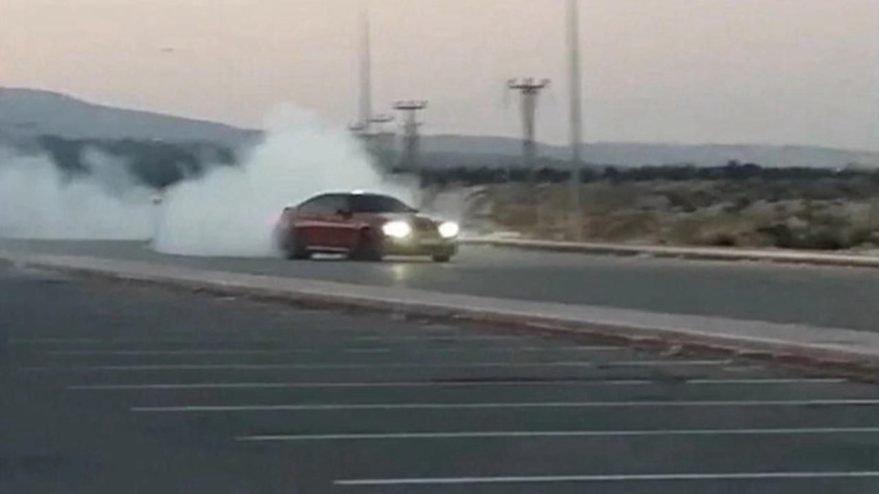 Mamak'ta drift yapan 4 sürücüye 185 bin lira ceza kesildi