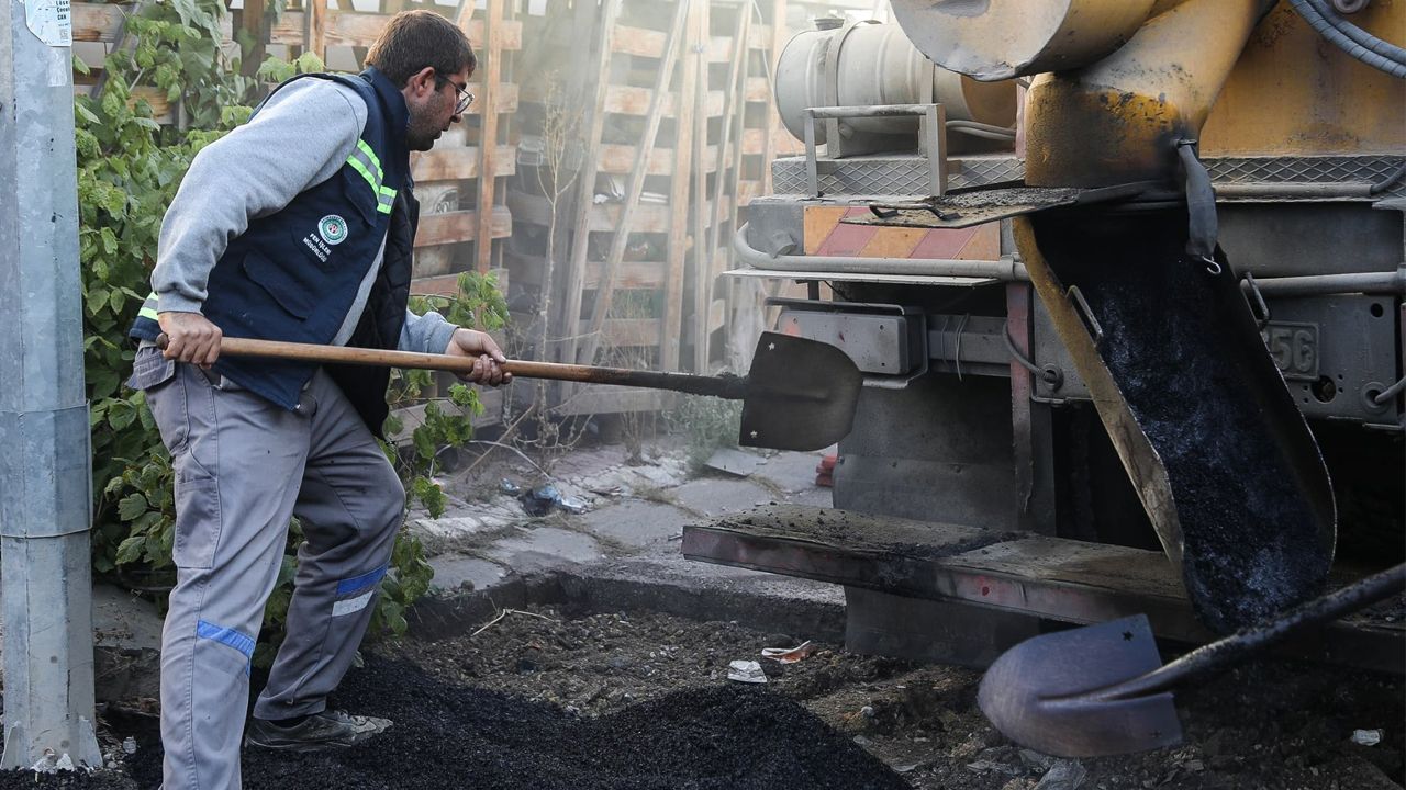 Etimesgut'un 3 mahallesinde asfalt seferberliği: Ekipler sahada