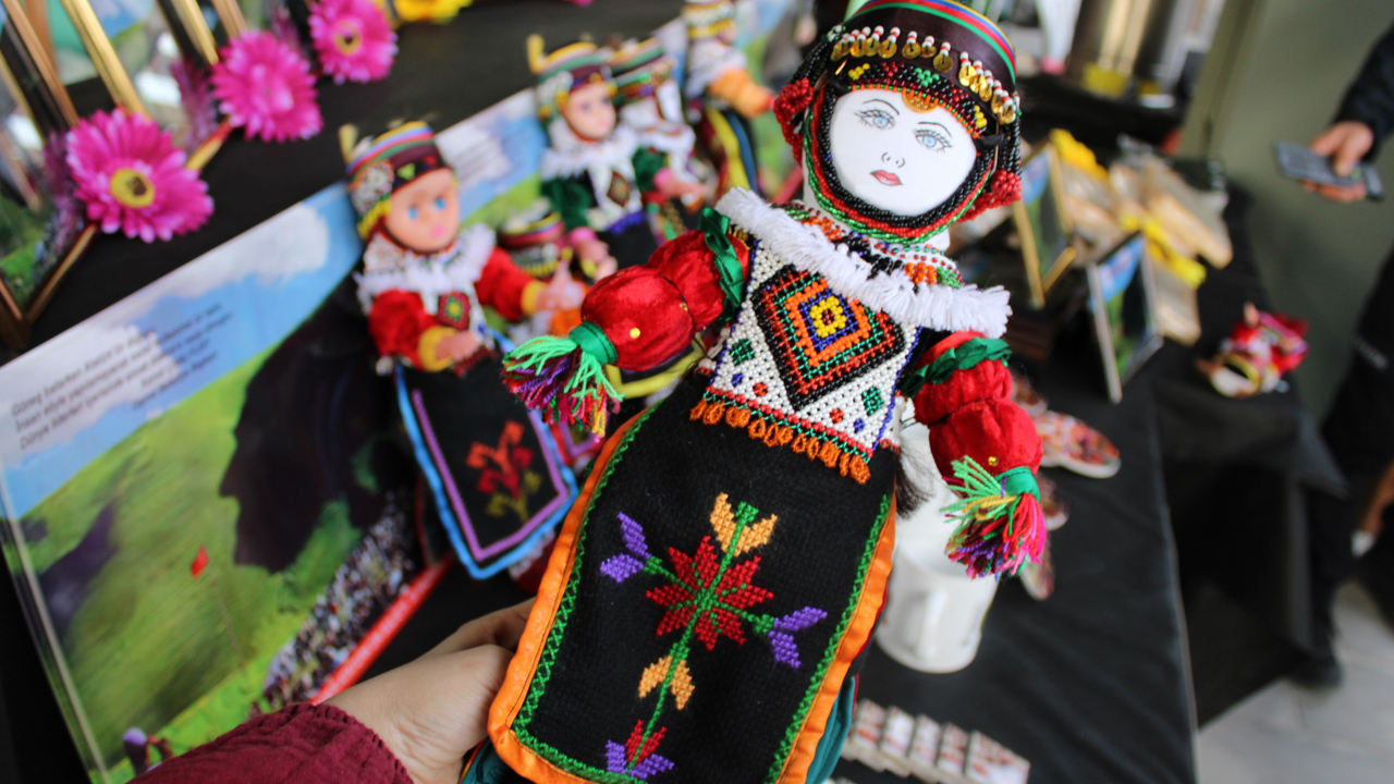 Bir Ardahan geleneği: Kültür bebeklere aktarılıyor