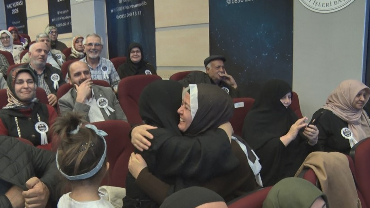 Ankara'da sevinç gözyaşları: Hacı adayları büyük heyecan yaşadı